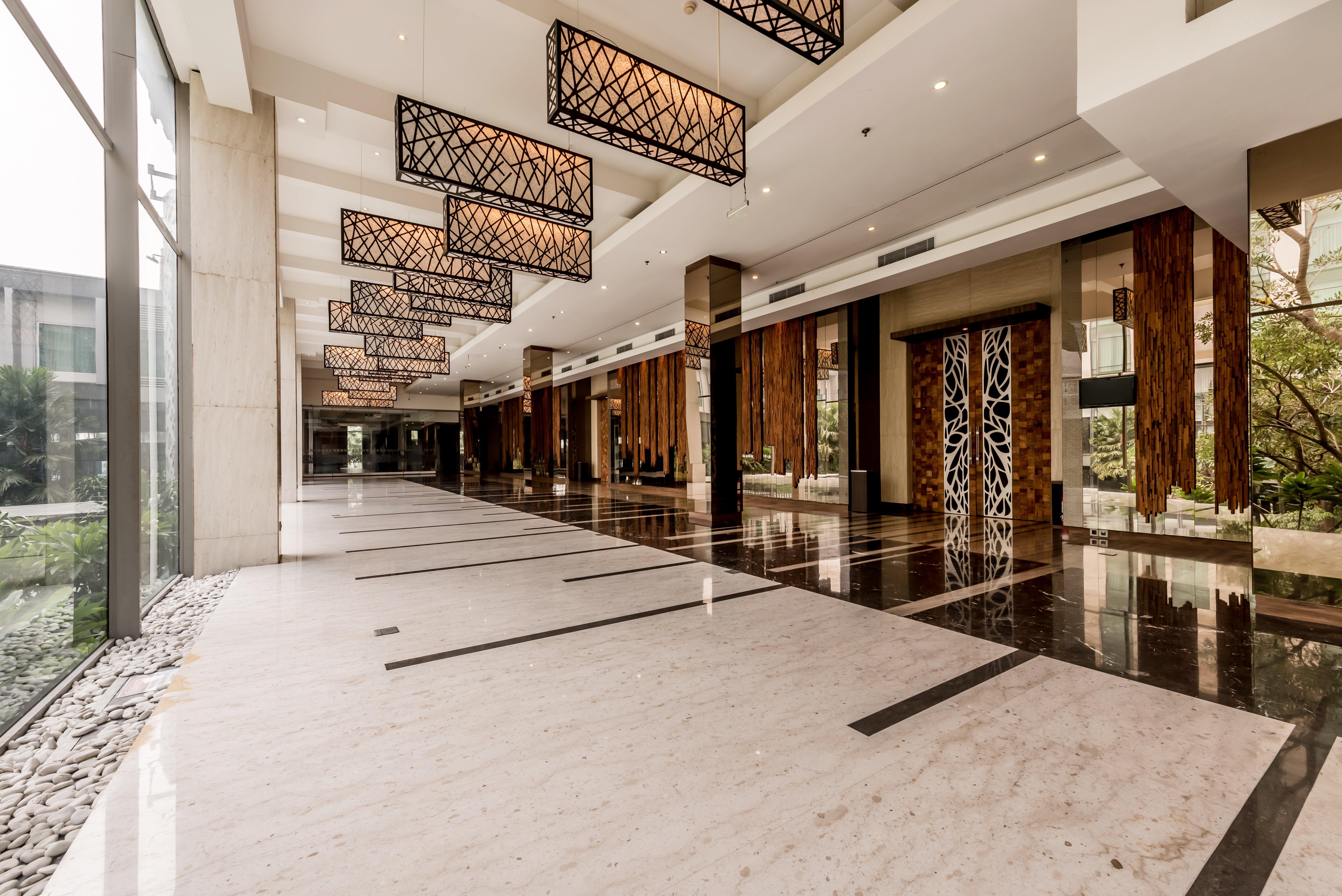 Holiday Inn Cikarang Jababeka, an IHG Hotel Exterior foto