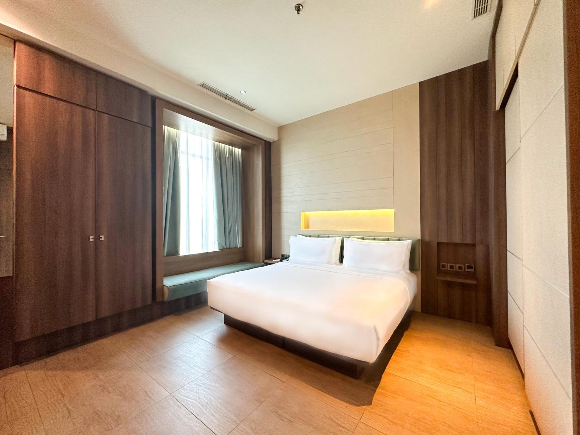 Holiday Inn Cikarang Jababeka, an IHG Hotel Exterior foto